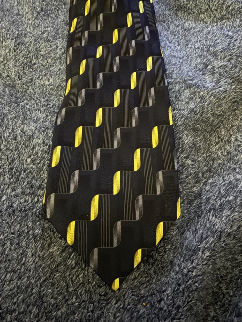 Alexander Julian Colours Mens Silk Neck Tie Black Yellow Geometric Pattern
